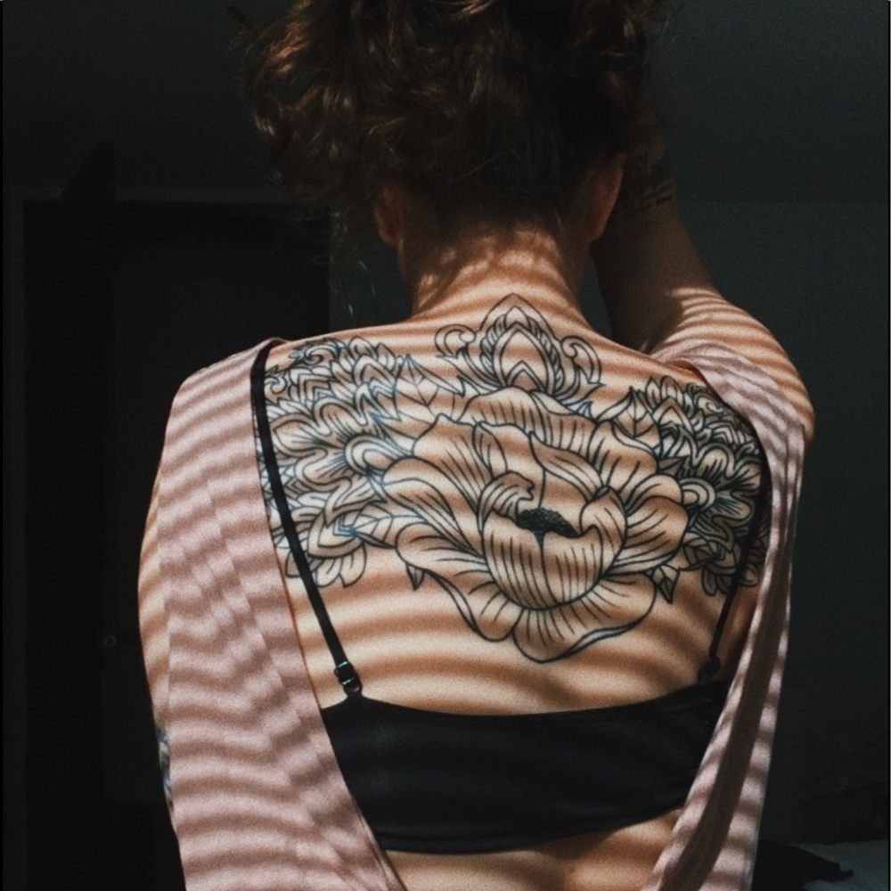 Backless dusty pink tank top